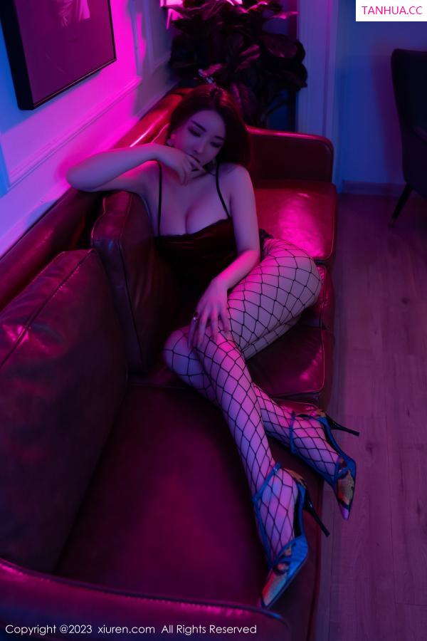   [XiuRen]高清写真图 2023.01.31 No.6192 雨儿1494 美臀妩媚第22张图片